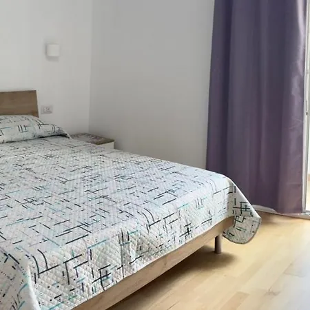Appartamento Casa Benedetta, Elegant Penthouse With Sea View & 3 Terraces Next To Lungomare Dante
