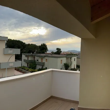 公寓 Casa Benedetta, Exclusive 2-Bedroom Penthouse With 3 Terraces & Sea Glimpses 阿尔盖罗