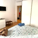 Casa Benedetta, Nuovo Attico Da Sogno, 2 Camere Private Con Terrazza E Vista Scorcio Di Mare *