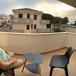 Casa Benedetta, Nuovo Attico Da Sogno, 2 Camere Private Con Terrazza E Vista Scorcio Di Mare