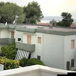 Apartamento Casa Benedetta, Nuovo Attico Da Sogno, 2 Camere Private Con Terrazza E Vista Scorcio Di Mare