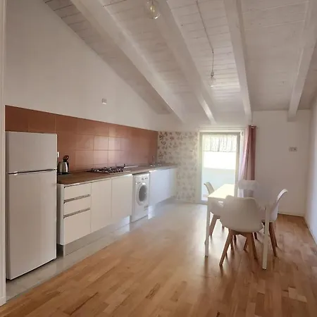 Casa Benedetta, Attico Intero Con 2 Terrazze E Scorcio Vista Mare O Camera Con Bagno Privato In Appartamento Condiviso Lejlighed *