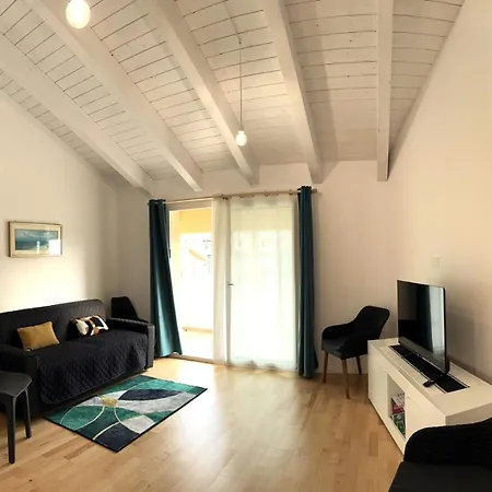 Casa Benedetta, Attico Intero Con 2 Terrazze E Scorcio Vista Mare O Camera Con Bagno Privato In Appartamento Condiviso Lejlighed *