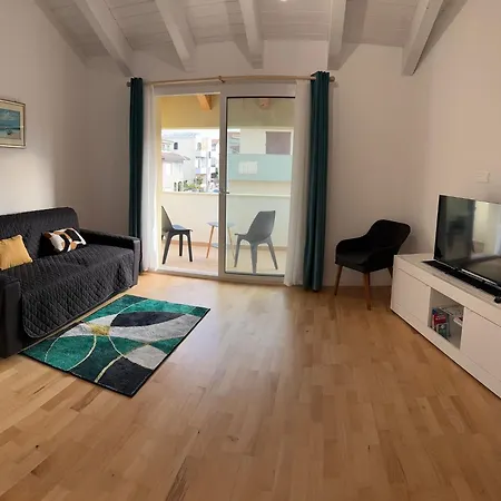 Casa Benedetta, Attico Intero Con 2 Terrazze E Scorcio Vista Mare O Camera Con Bagno Privato In Appartamento Condiviso Lejlighed Alghero