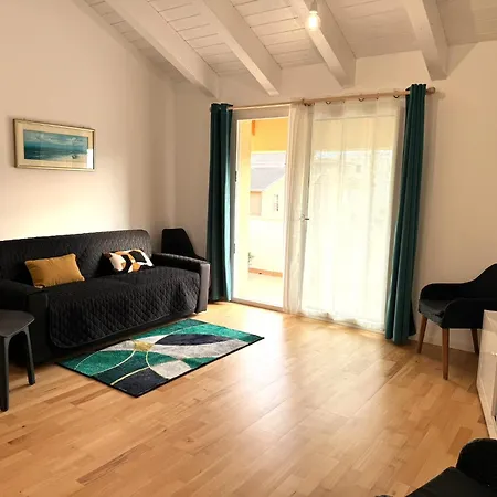 Apartamento Casa Benedetta, Nuovo Attico Da Sogno, 2 Camere Private Con Terrazza E Vista Scorcio Di Mare Alguer
