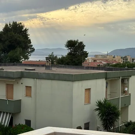 Apartamento Casa Benedetta, Nuovo Attico Da Sogno, 2 Camere Private Con Terrazza E Vista Scorcio Di Mare Alguer