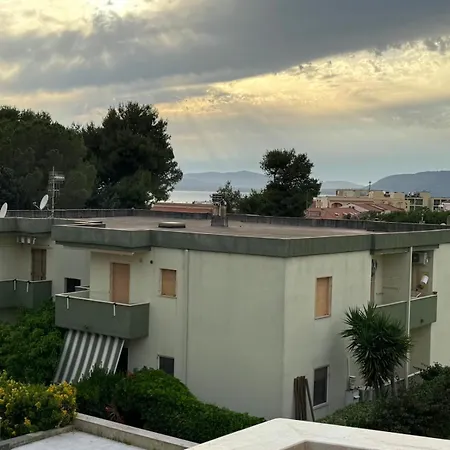 Casa Benedetta, Nuovo Attico Da Sogno, 2 Camere Private Con Terrazza E Vista Scorcio Di Mare Apartamento